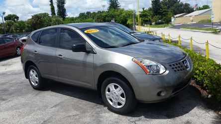 09 nissan por $$9200 con 108,893