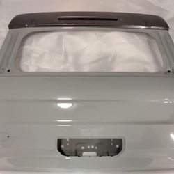 Rear Tailgate Door( Original Ford Parts)2021-2023 Ford Bronco Sport Badlands  Painted in Cactus Gray Color New