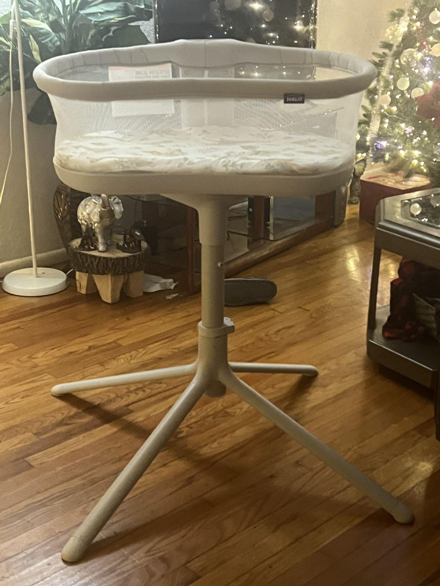 newborn baby crib