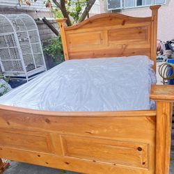 Cama Queen Size Madera Sólida Incluye Colchones 
