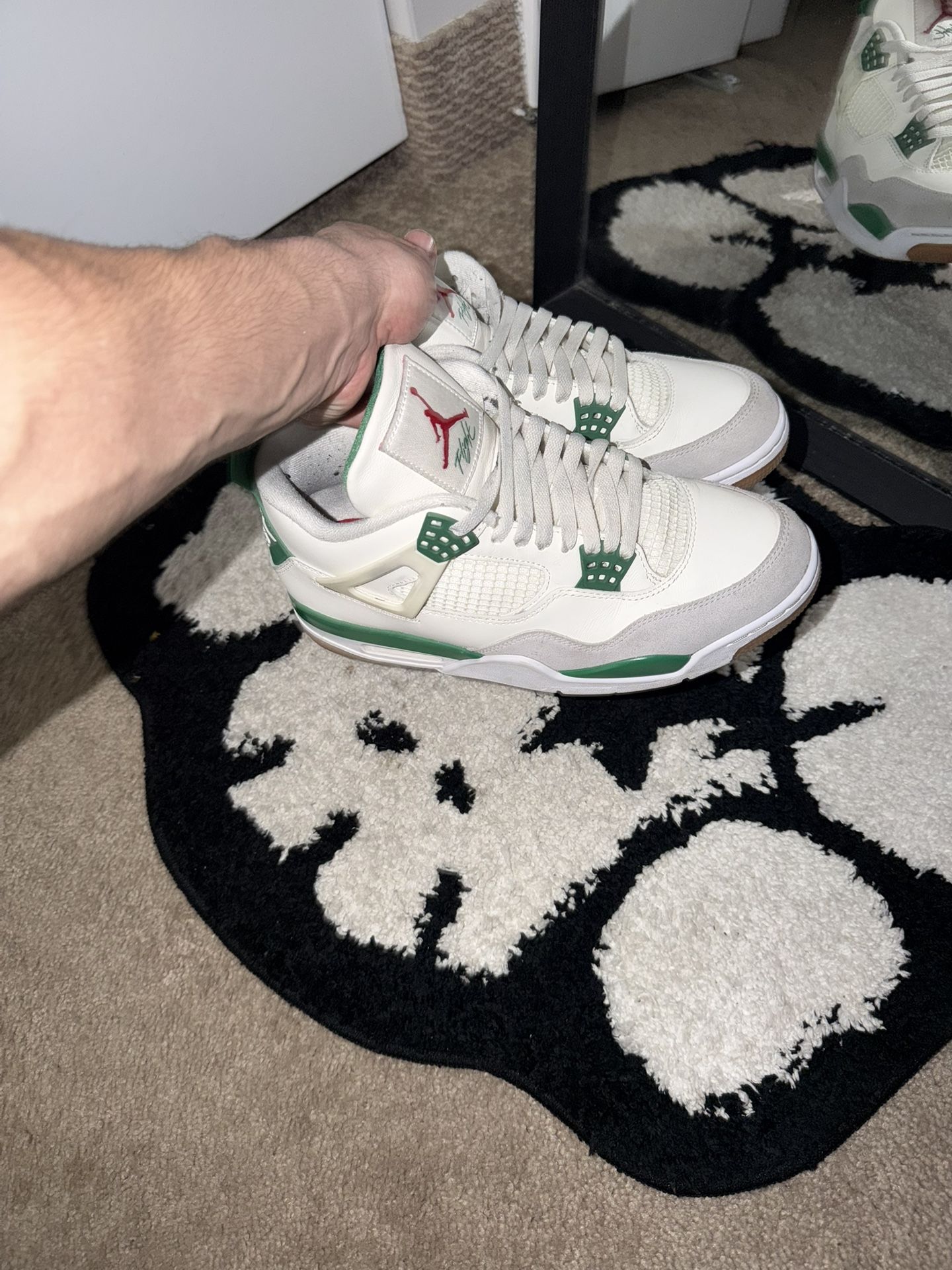 Jordan 4 Pine Green Sz 9.5