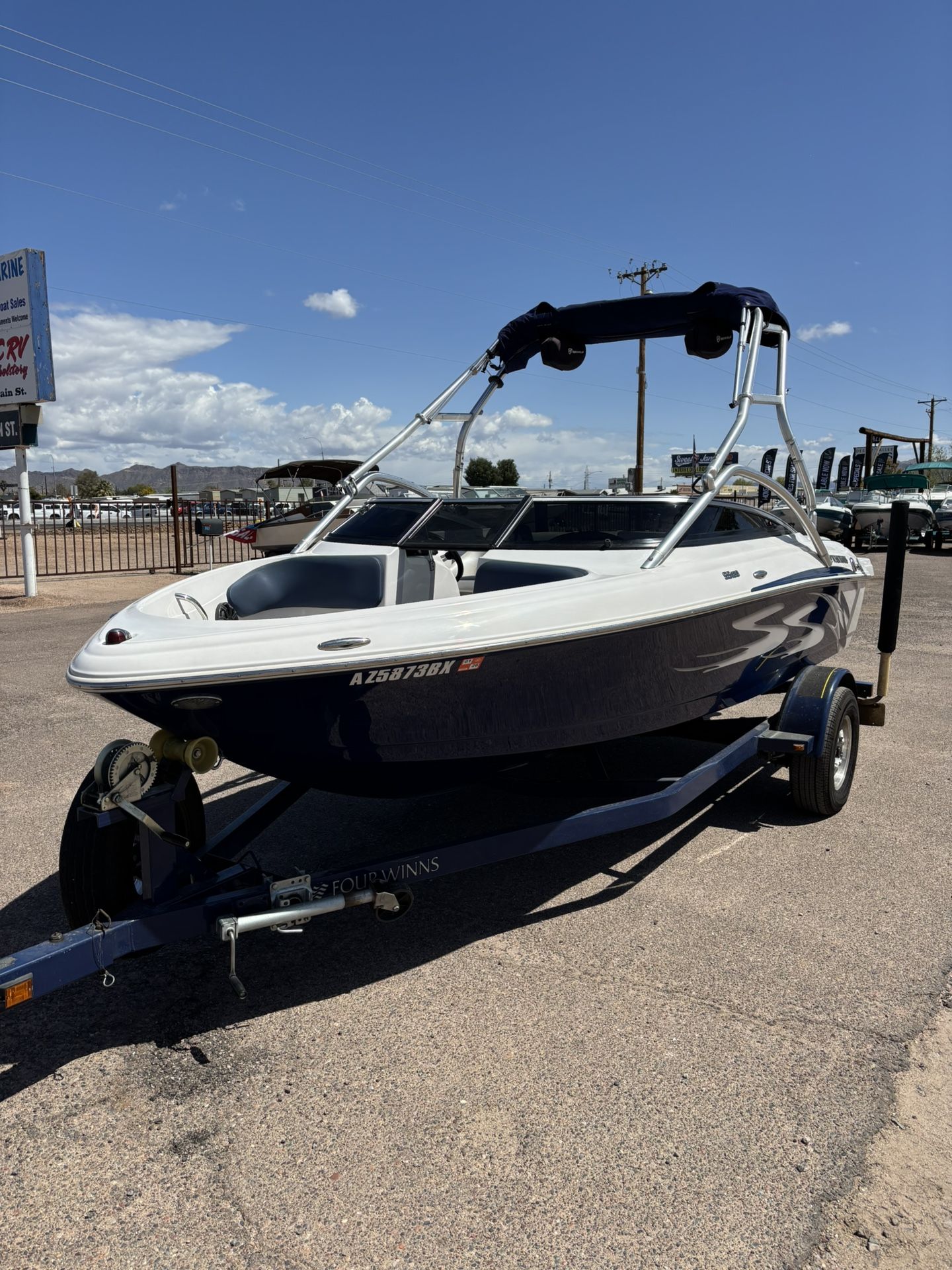 2011 Four Winns 180SS