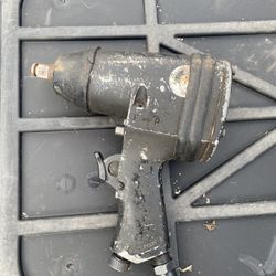 Pneumatic Impact Wrench
