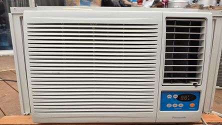Panasonic 11800 BTU Window Air Conditioner AC - Works Great