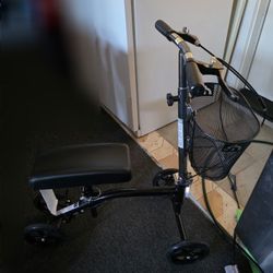 Medline Lightweight Steerable Knee Walker, Alternative to Crutches, With Hand Brakes & Basket, 8" Wheels