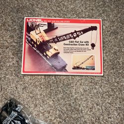 Lionel 6-9157 O Gauge Chesapeake & Ohio Flatcar with Construction Crane Kit. Does not include flat car