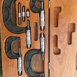 Vintage Craftsman Micrometer Set