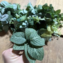 Fake Floral And Greenery 