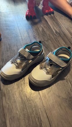 Water shoes