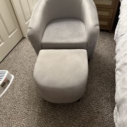 Accent Chair with Ottoman