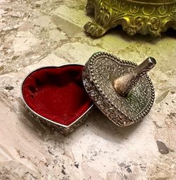 Heart Ring Holder Jewelry Box- Ornate Silver Plated