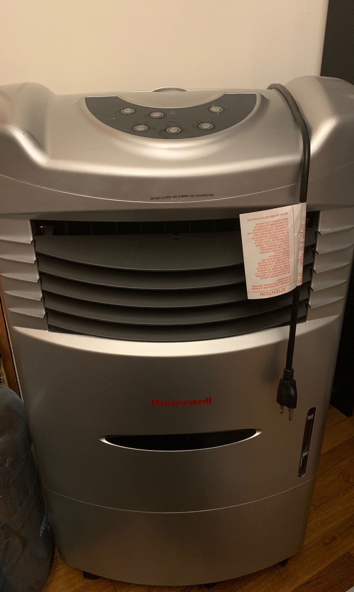 Honeywell Indoor Portable Evaporative Cooler with Fan & Humidifier, Carbon Dust Filter & Remote Control
