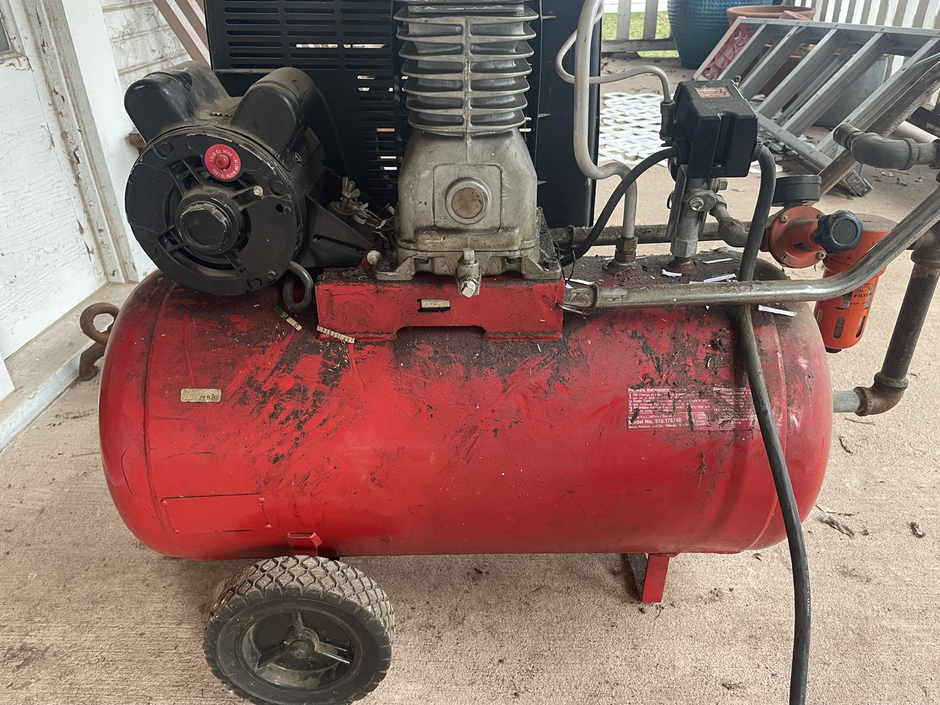 Large Craftsman Air Compressor 