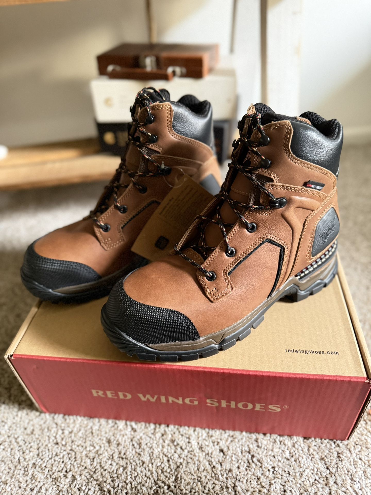 Red Wing Men’s aluminum toe boots