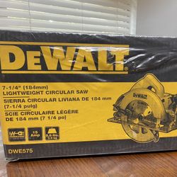 Brand New Dewalt Lightweight Circular Saw