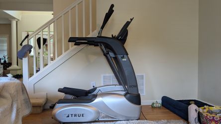 True ES 700 Elliptical