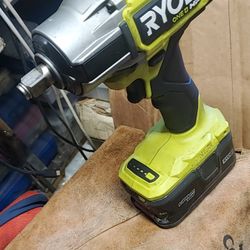 Ryobl 1/2' IMPACT  with  4Ah Battery 