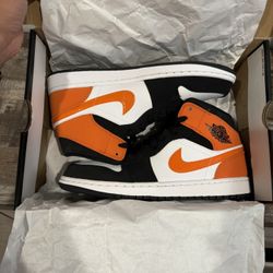 Jordan 1 Mid Shattered Backboard