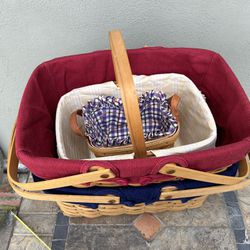 Longaberger Basket Bundle Of 4 Baskets All With Cloth Liners