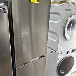 summit refrigerator new 24  inches