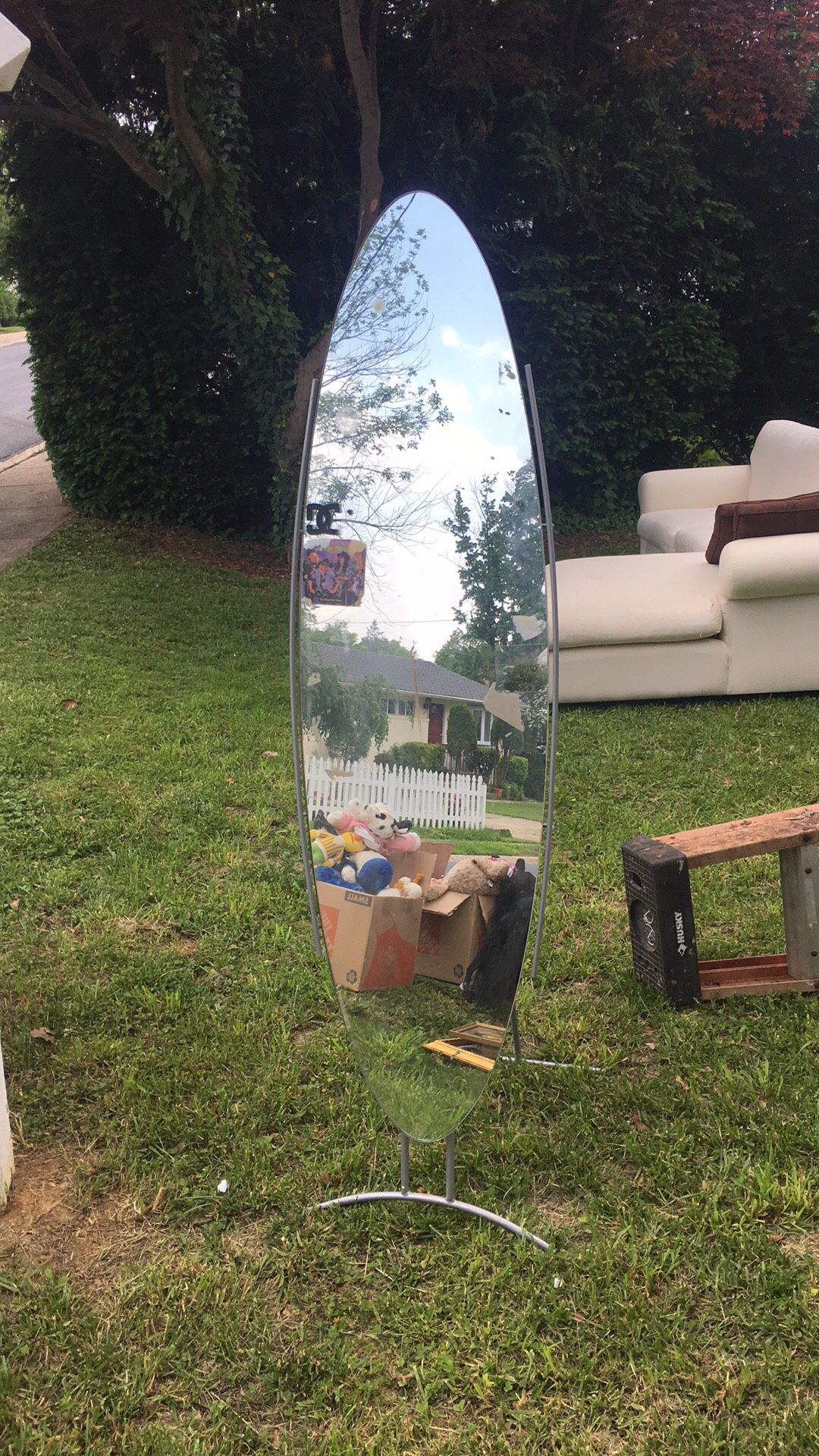 Surfboard standing mirror