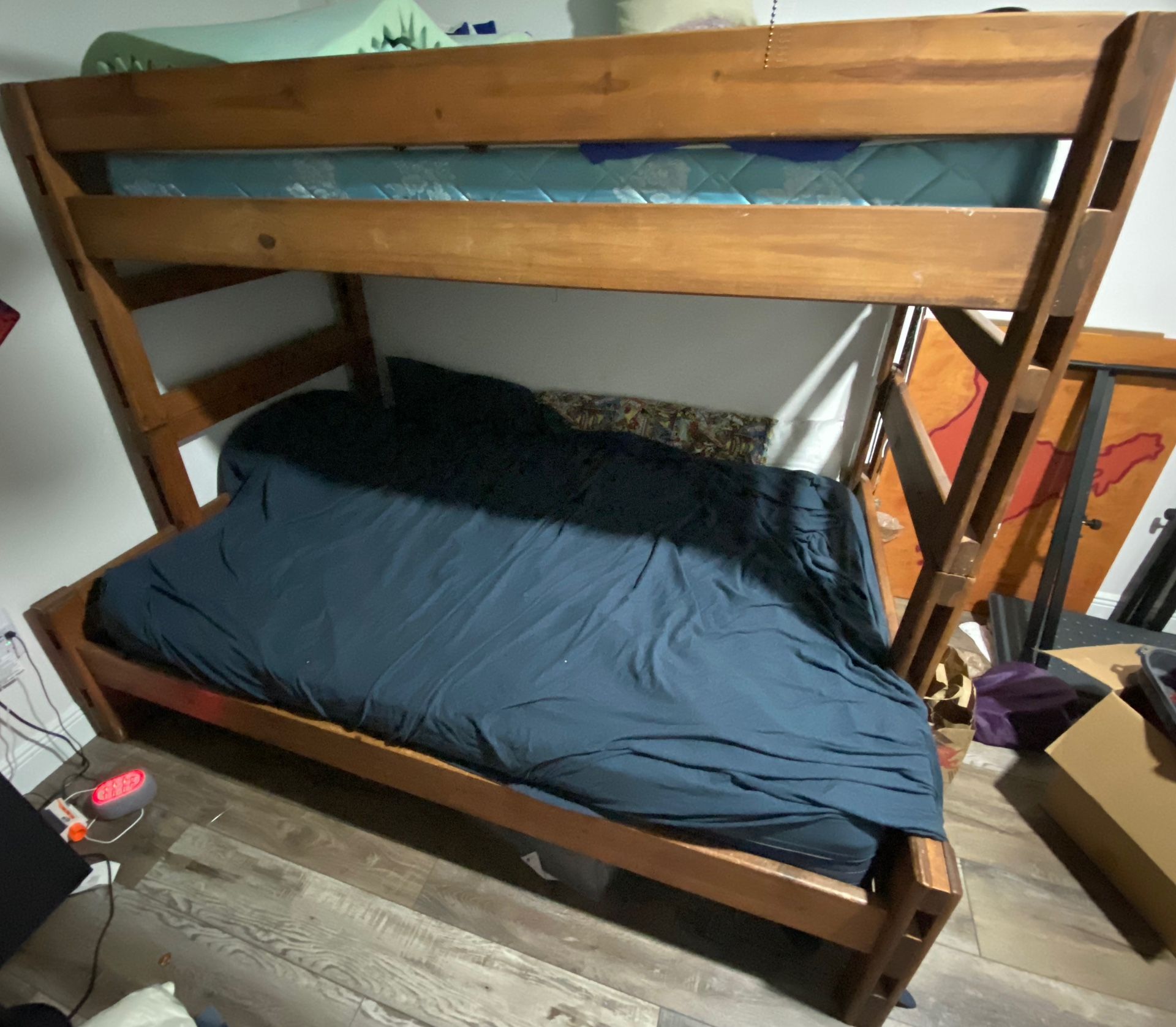 Solid Wood Bunk Bed - Bottom Full/ Double Bed & Twin On Bottom (no Mattress, Bed Only)