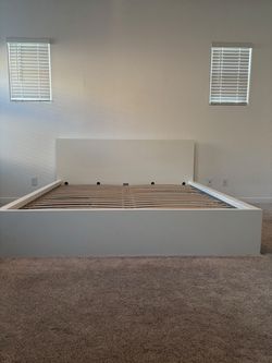 King White Platform Bed room set