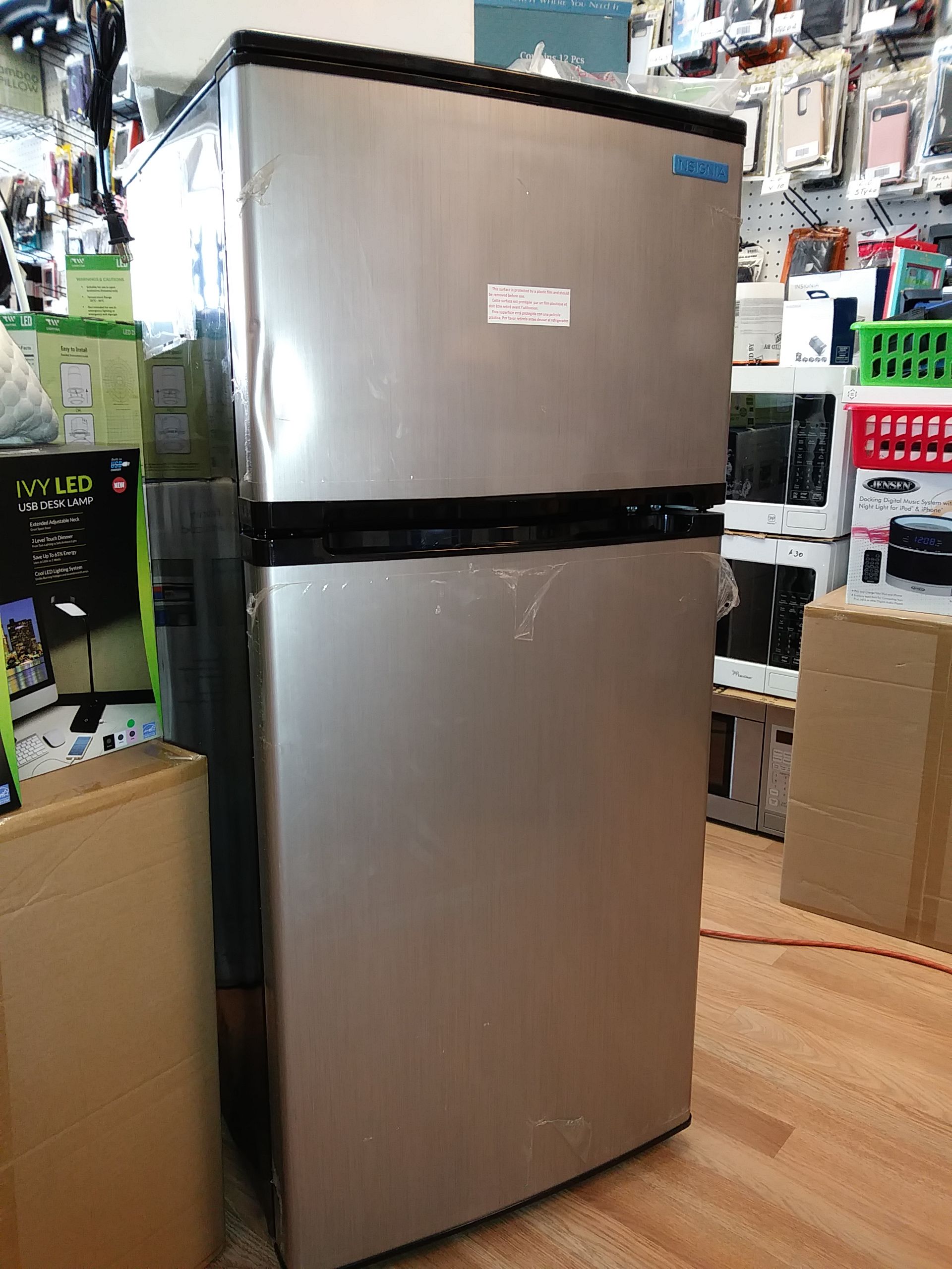 Insigna teal mini fridge for Sale in Rutherford, NJ - OfferUp