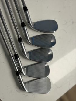 Nike left handed golf clubs