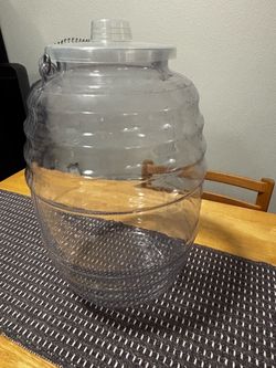 Vitrolero Plastic Jug