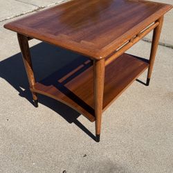 Lane Acclaim Mid Century Modern Coffee/end Table