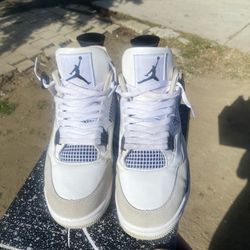 Jordan’ 4s Size10 80$