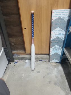 32 Inch Axe Softball Bat
