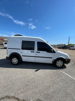 2010 Ford Transit · Truck · 146.000 millas * 2010 TRANSIT CONNECT xl* * 2.0 L * 4 CYL* * 146000 MILES* * NO MECHANICAL ISSUES* * IT HAS COSMETICS