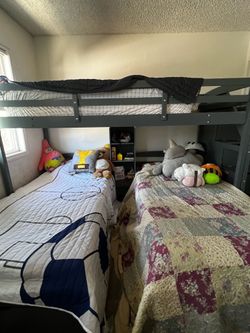 Triple bed