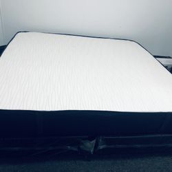 King Size Foam 12”Thick With Split Box  FIRM MATTRESS Delivery 🚚 Available 