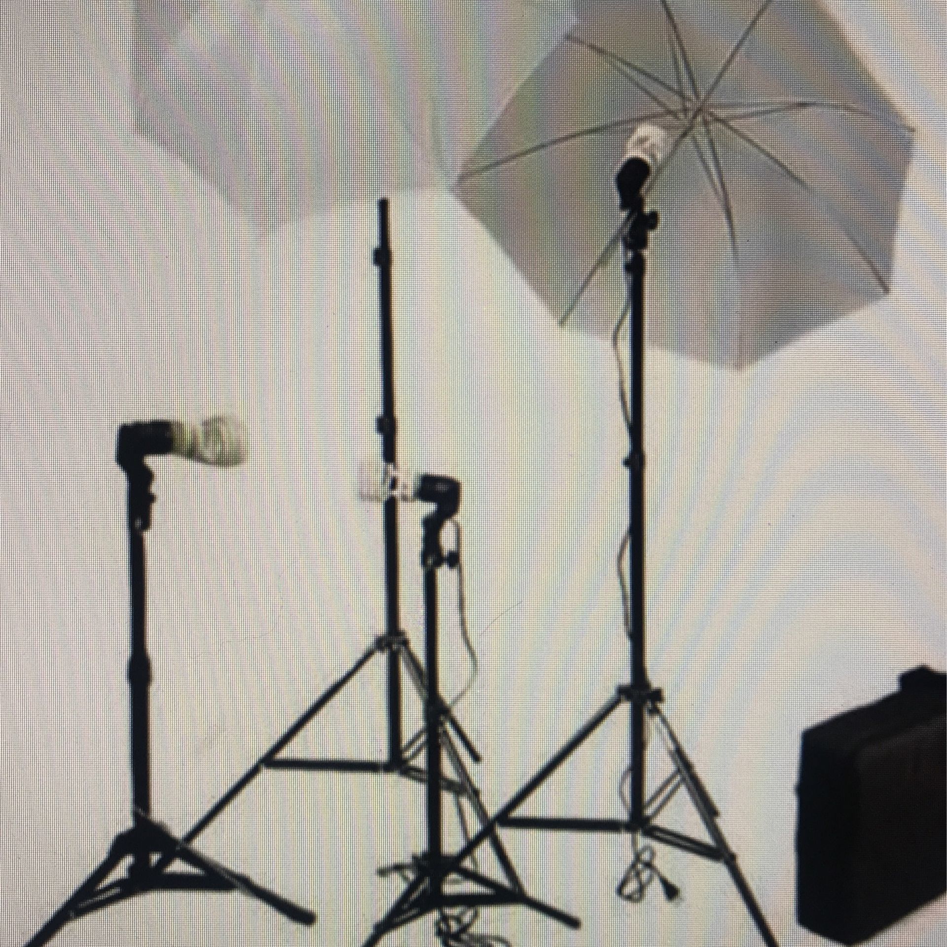 Cowboy Studio Lighting Kit w Umbrellas And Background Lights for Sale