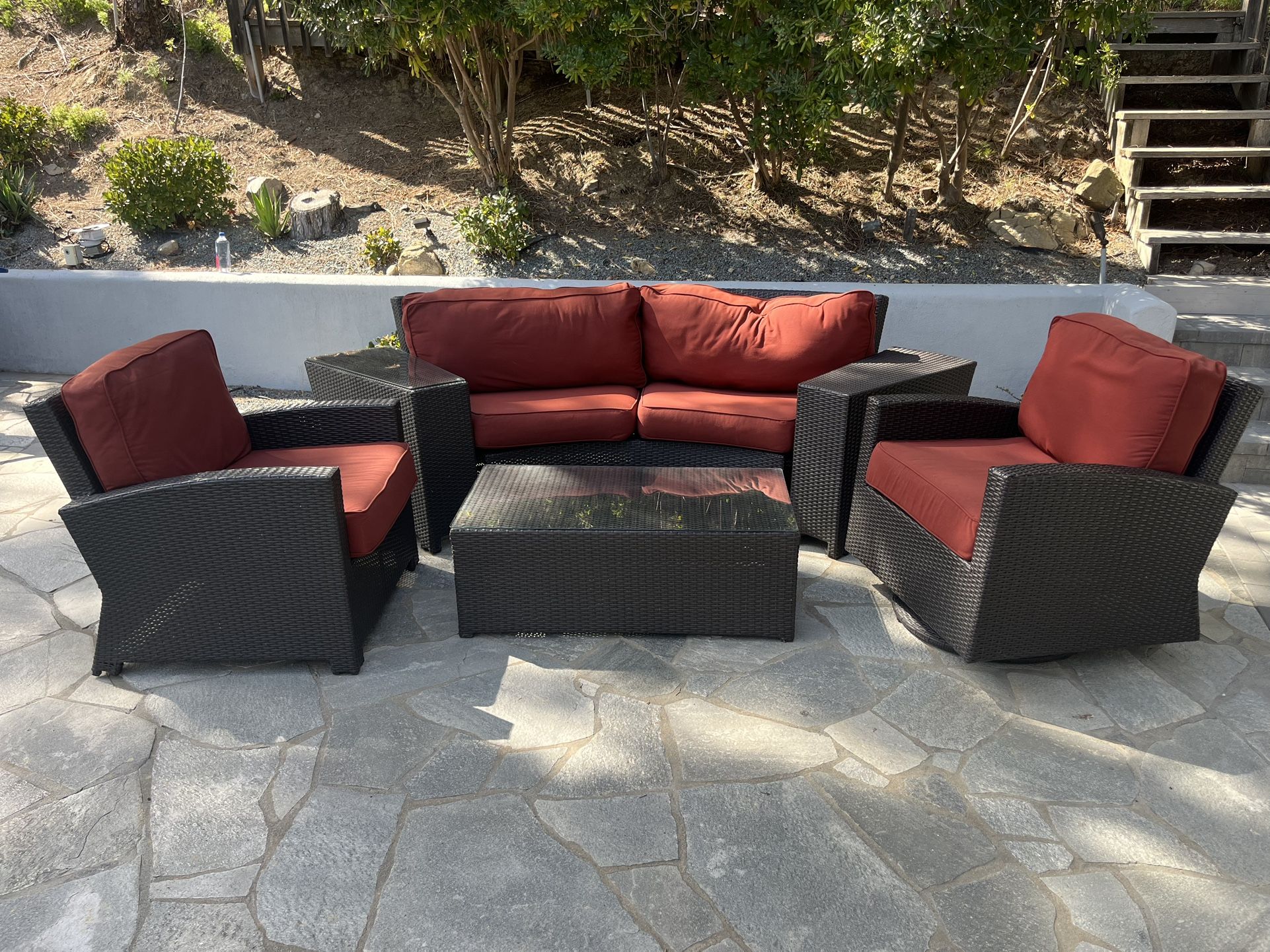 Six piece patio furniture set—Excellent Condition!