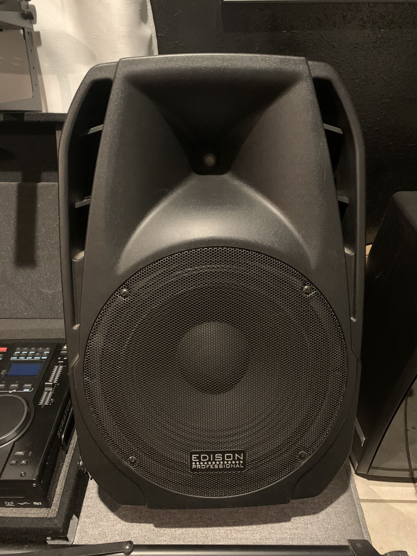 Edison Professional scratch 2500 dj system (full dj set up) for Sale in