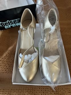 Chelsea-Crew Gold Shoes