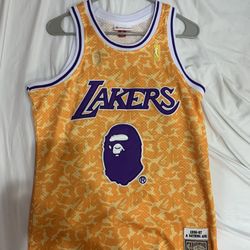BAPE x Mitchell & Ness Los Angeles Lakers Jersey - Yellow