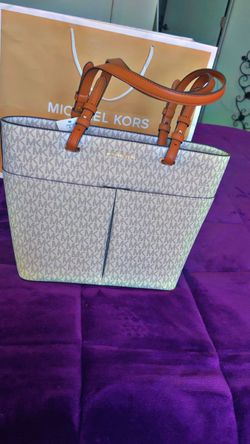 Michael Kors Tote
