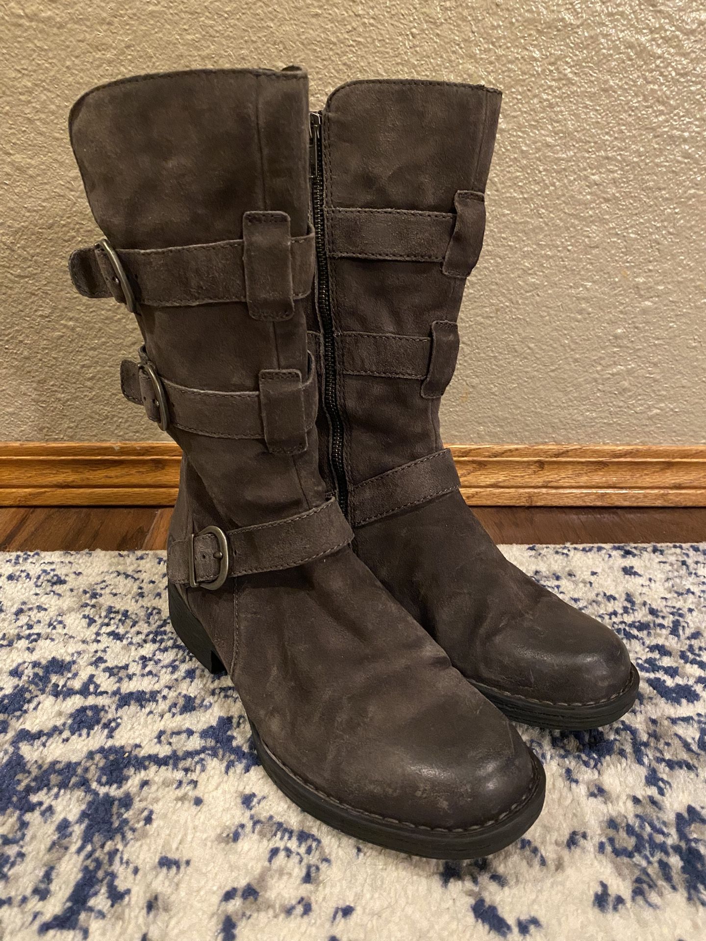 Born Suede Boots Womens Size 7
