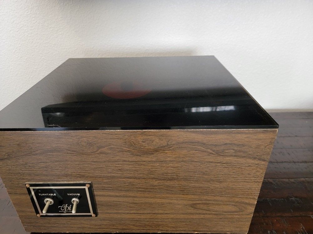 API Turntable Vacuum