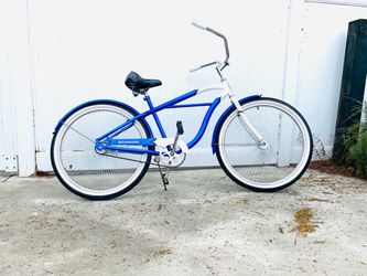 26 inch Schwinn beach cruiser