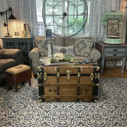 Antique steamers Trunk / Chest / Coffee Table 