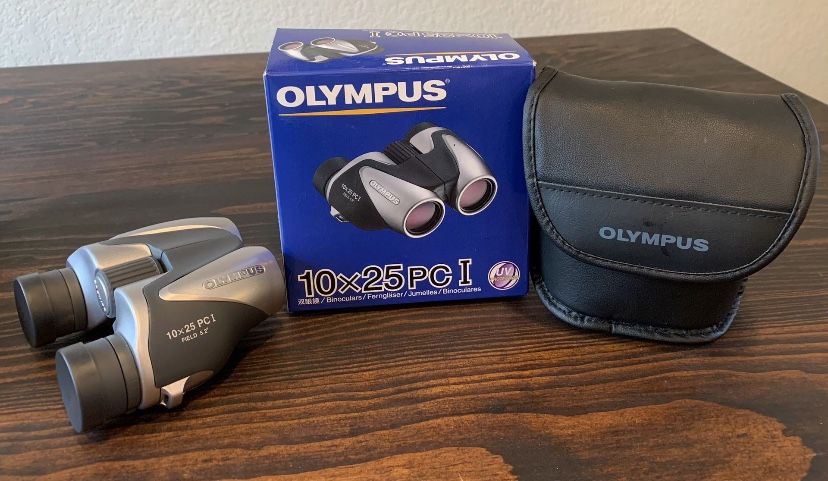 Olympus Binoculars (Tracker) 10 X 25 PC I