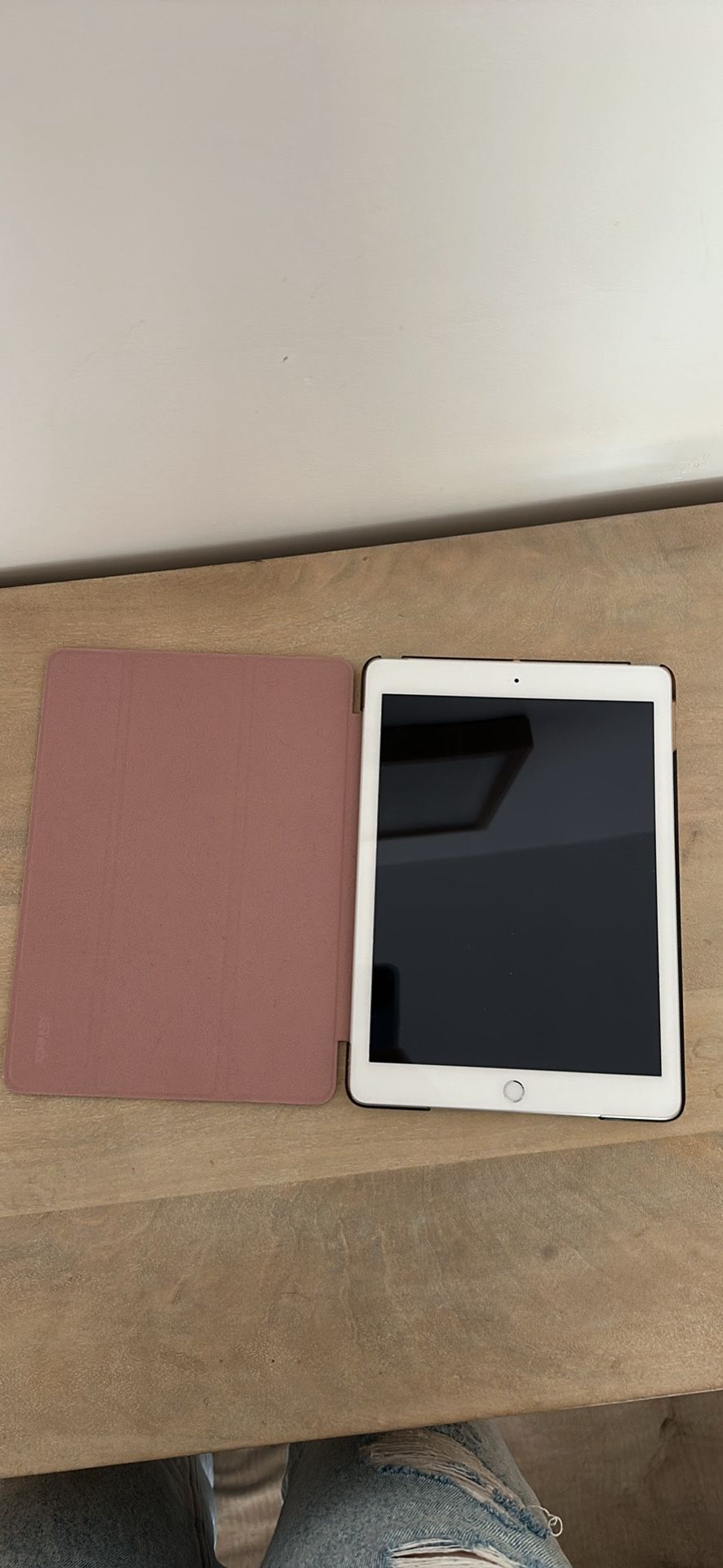 5th Gen Apple iPad