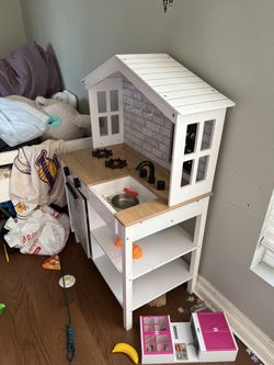 Play Kitchen