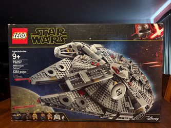 LEGO 75257: Millennium Falcon